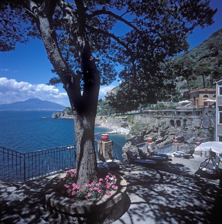 Hotel Scrajo Wellness & Mineral Spa Neapolitan Riviera Exteriör bild