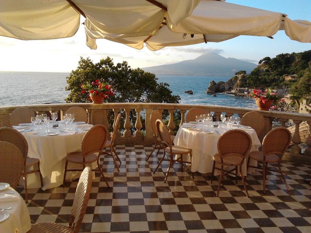 Hotel Scrajo Wellness & Mineral Spa Neapolitan Riviera Exteriör bild